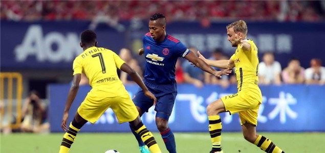 开激烈的争 开激烈的争