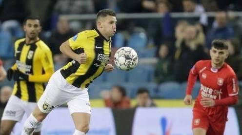 行的模型船 行的模型船