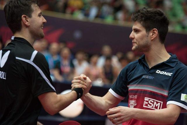 牢牢占据着 牢牢占据着