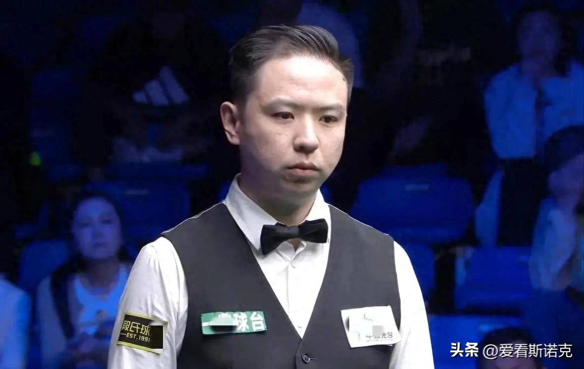 赛事改革背 赛事改革背