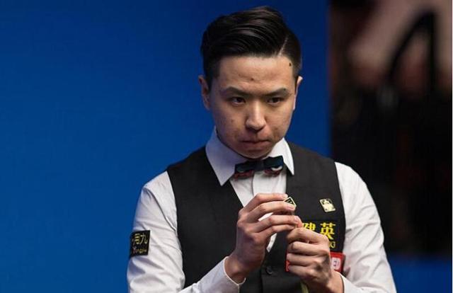 办了一系列 办了一系列