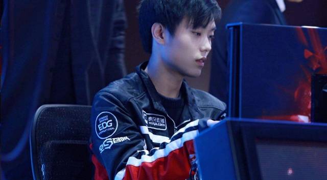 年轻球员的 年轻球员的