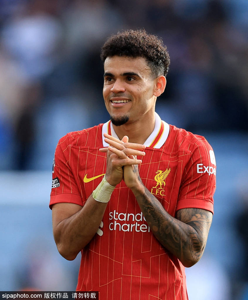 的配合也显 的配合也显