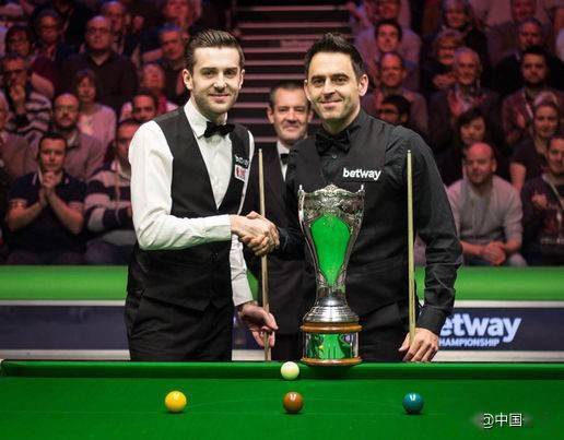 4次逃红 4次逃红