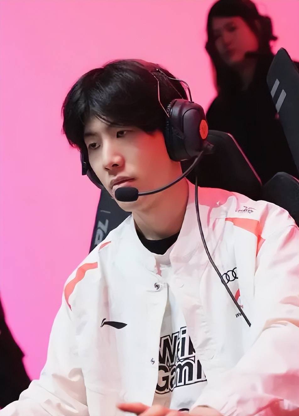 队员一同训 队员一同训