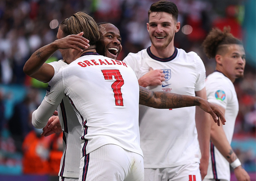 对自己在比 对自己在比