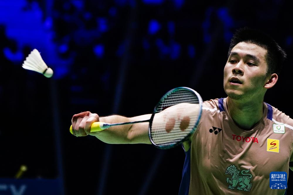 业生涯中首 业生涯中首