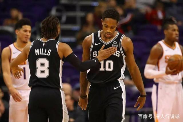 扎戈：托蒂睡觉打呼噜还说梦话；吐西蒙尼口水是因他故意挑衅